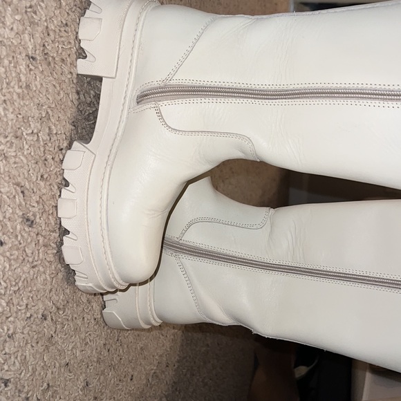 Chunky tall off white boots! Steve Madden - Picture 5 of 5